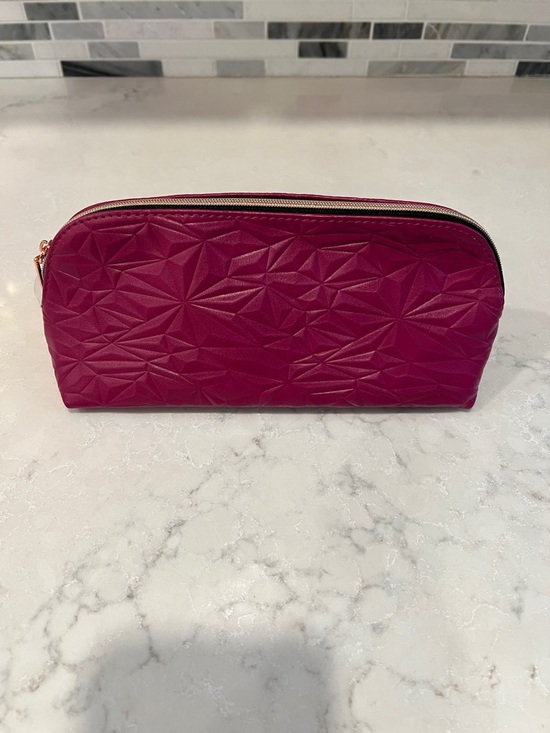 Mary Kay Handbags - Mary Kay Fuchsia Precious Gems Textured Geometric Cosmetic Bag